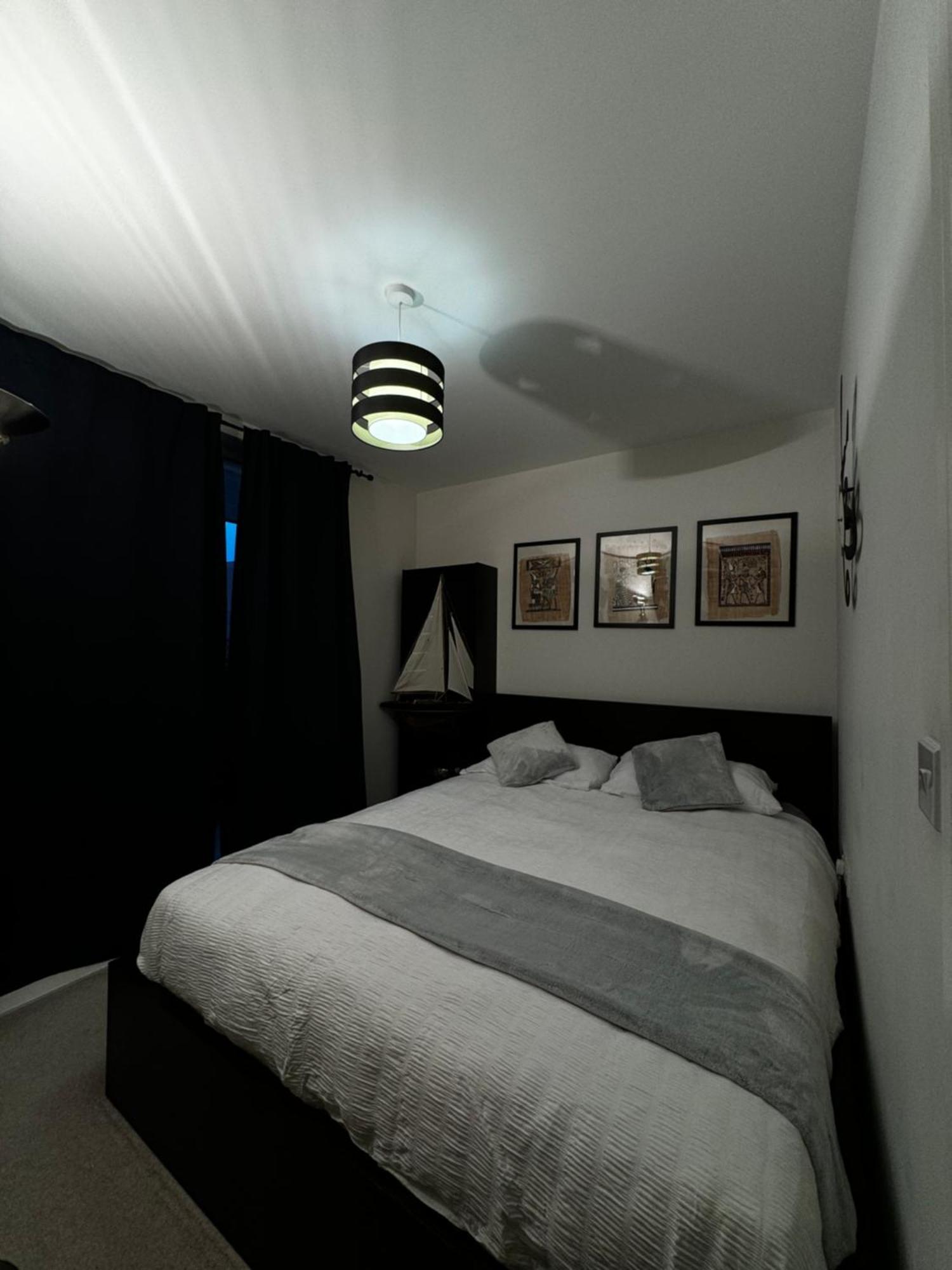 Appartement Entire Flat Custom House *
